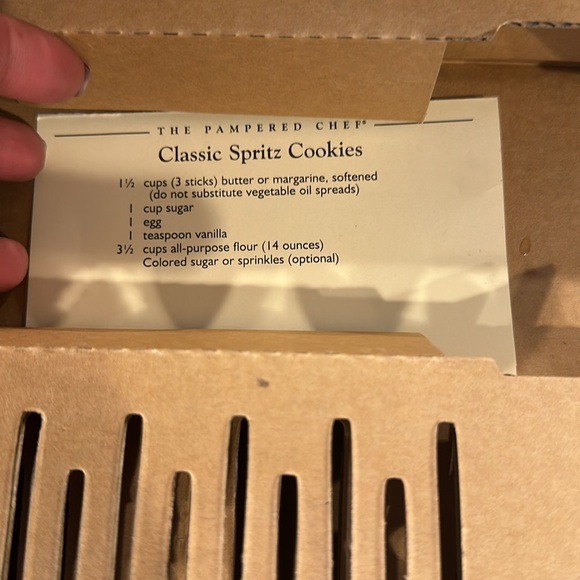 Pampered chef cookie press - Picture 6 of 10